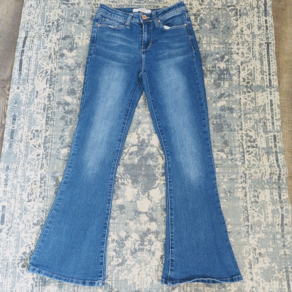 California Vintage Denim - CALIFORNIA VINTAGE FIT & FLARE JEANS SIZE 3